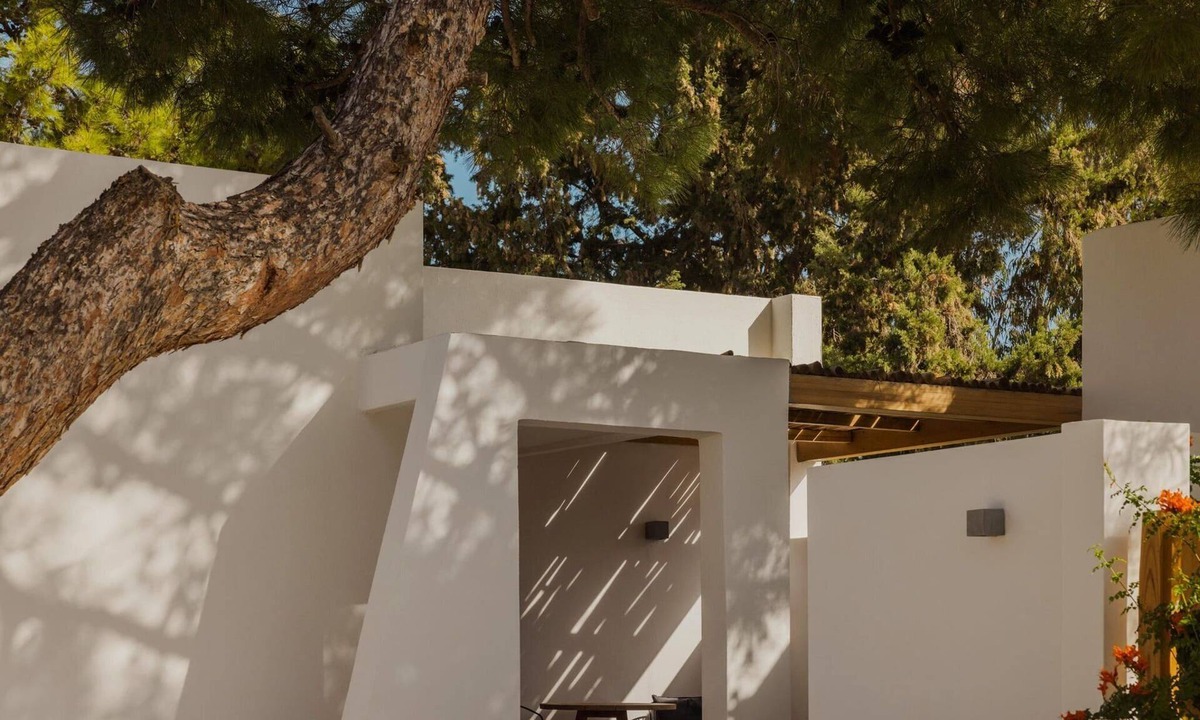 Agios Nikolaos Town Villa | Superb Crete Hotel | Bungalow Natura | Modern Furnishing