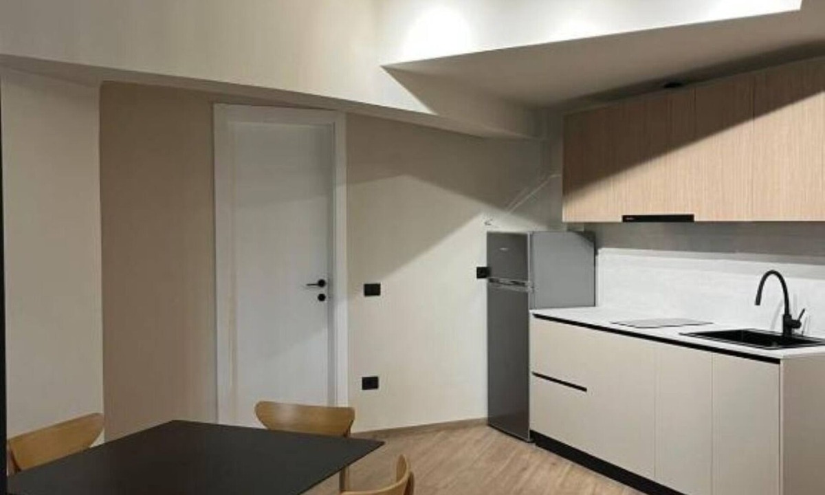 Vlore Apartment | t 5-minutes to the sea! One-bedroom Apartment with Garden View