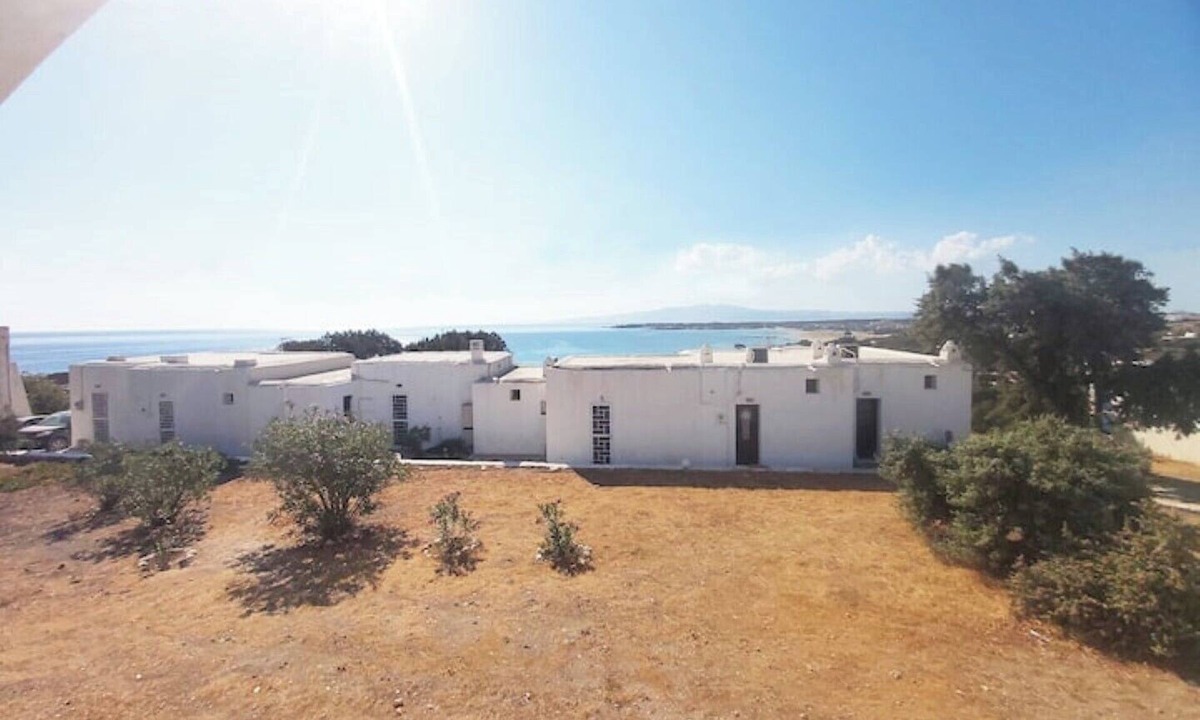 Naxos House | Teal Blue Serenity, Cycladic house in Pirgaki. Minutes from the beach!