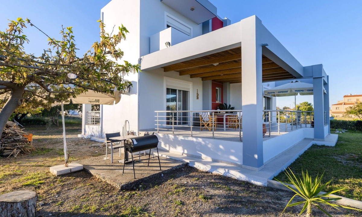 Gennadi Villa | Teo and Mary Villa - 5 min from the beach!