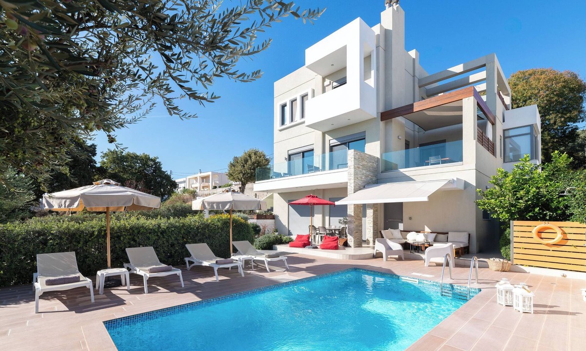 Rhodes Town Villa | Terpsis Pool Villa in Rhodes Center