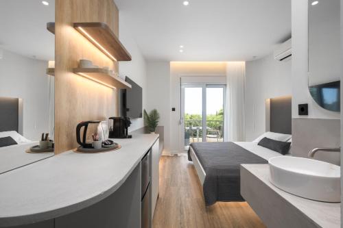 Stavros Hotel | The Ark