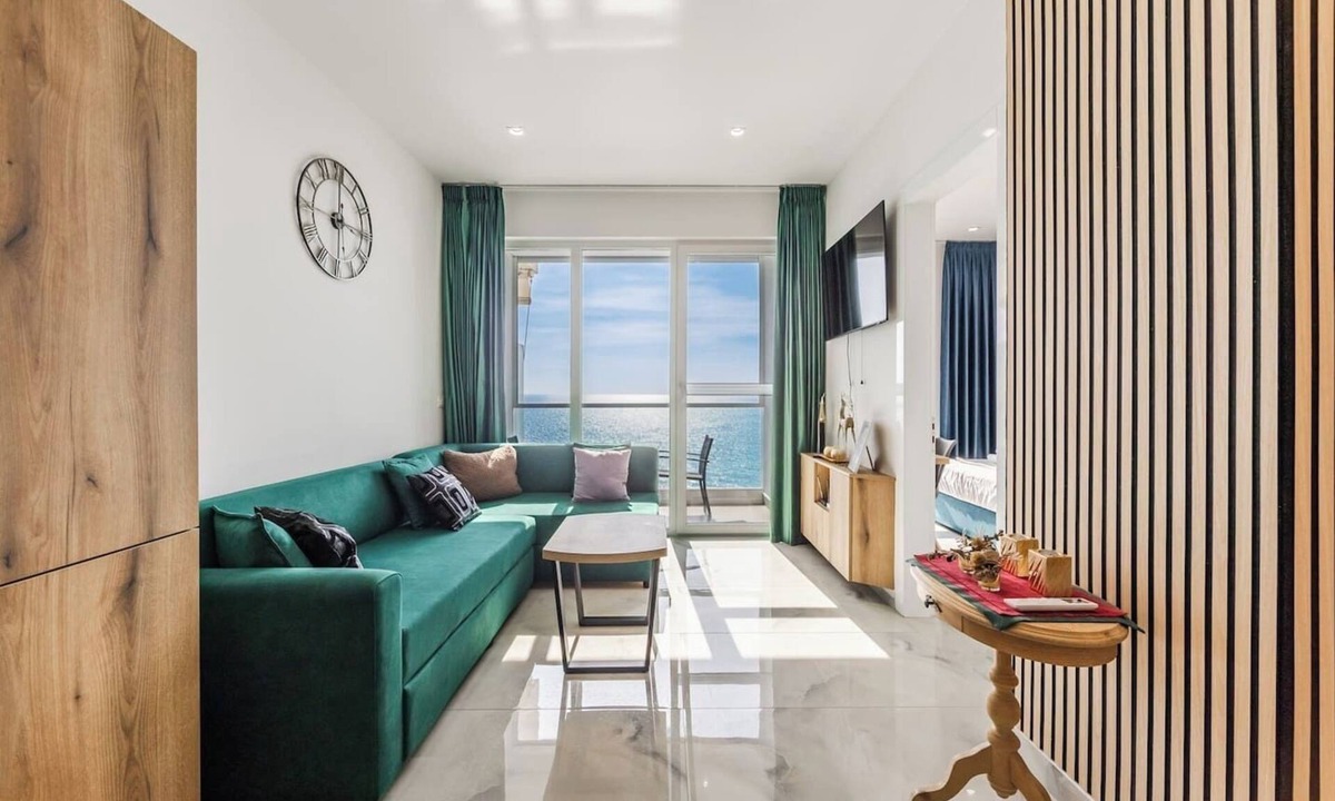 Shengjin Apartment | The Butterfly Apartment | Seafront & Amazing Views by PikHost
