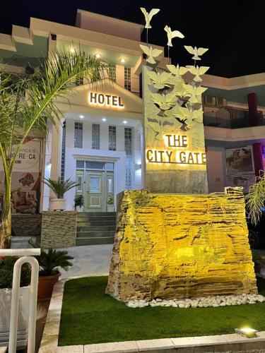 Qafe e Gjashtes Hotel | The City Gate Hotel