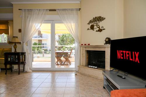 Neoi Epivates Apartment | The Coastal by Solessa