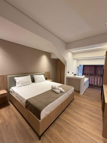 Mbrostar-Urë Hotel | The Factory Boutique