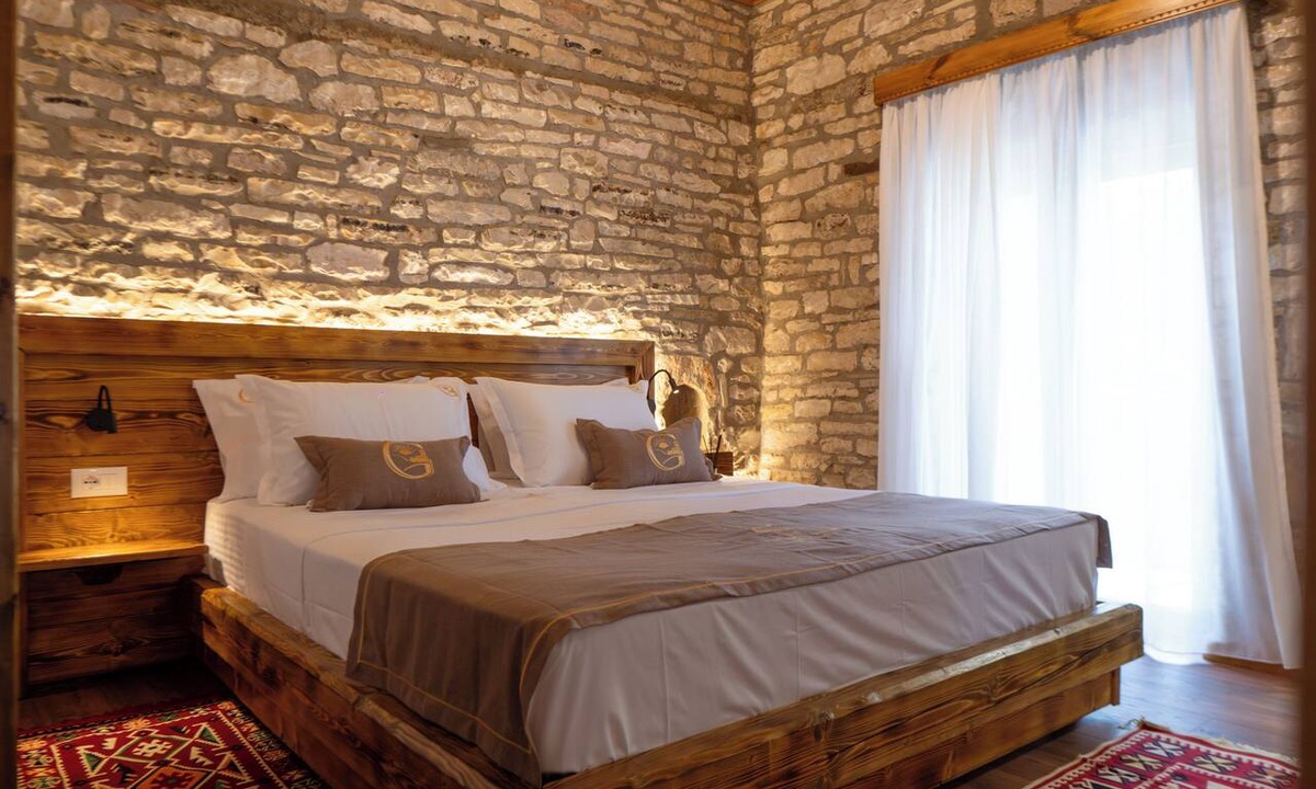 Gjirokaster House | The Golden View Guesthouse