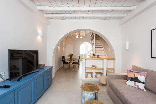 Mykonos Town Villa | The Mykonos Bougainvillea Townhouse