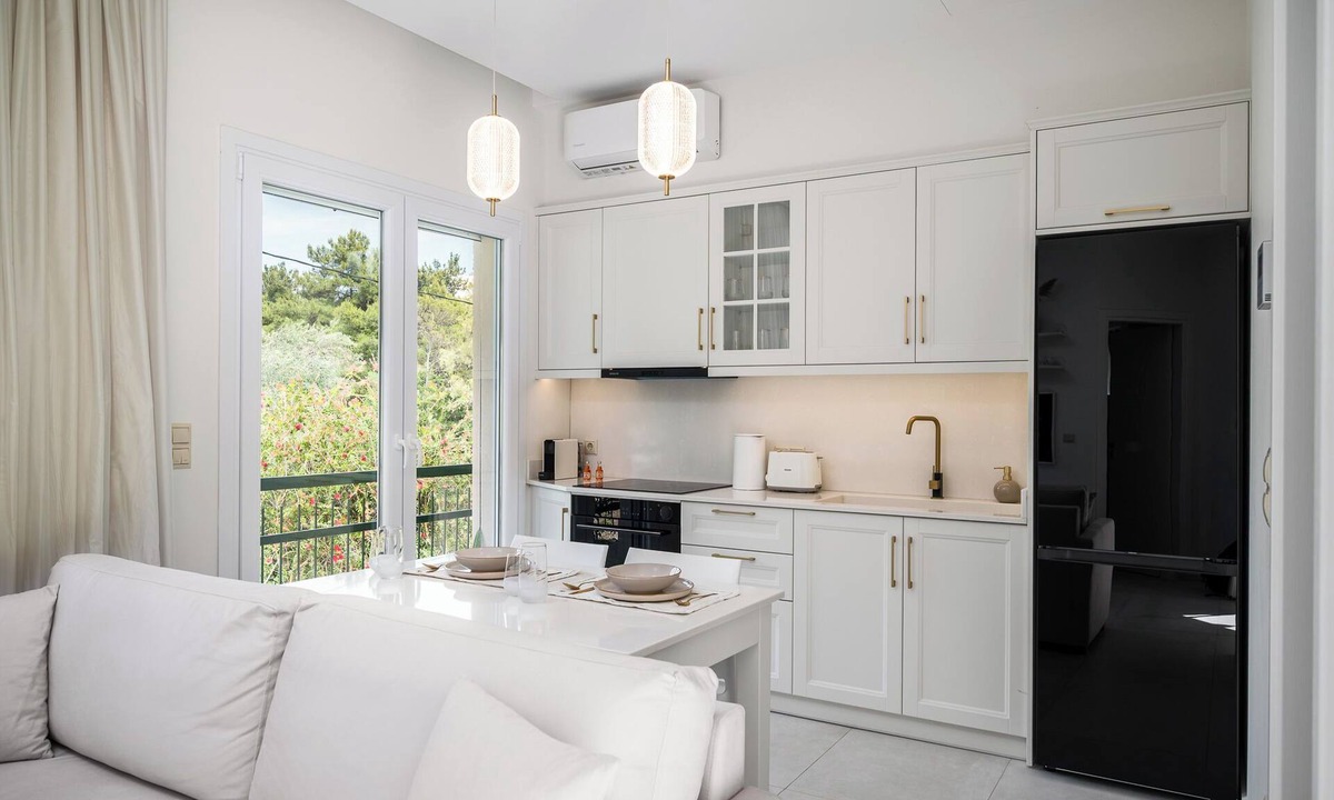 Ipsos Apartment | The Olive Grove One-Bedroom Apartment by Konnect