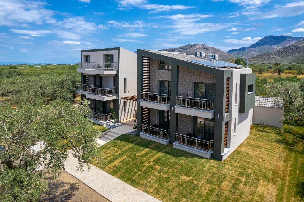 Megalos Prinos Hotel | The Olive Land