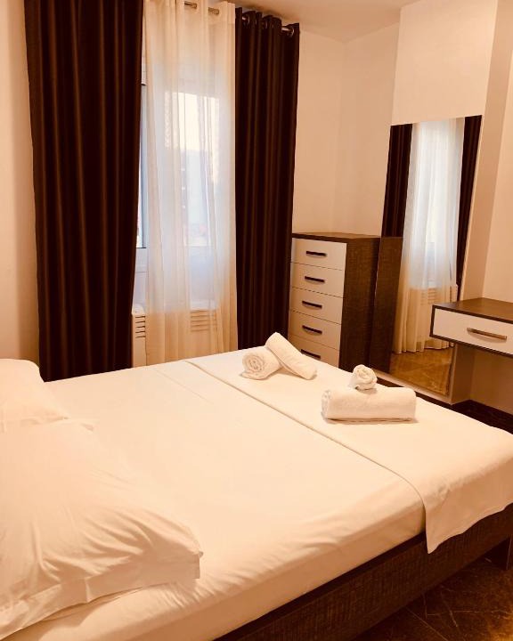 Orikum Apartment | The Peak Hotel & Lounge