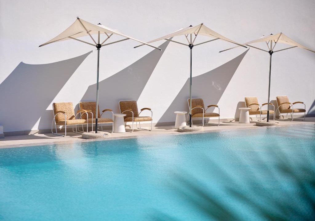 Vouliagmeni Hotel | The Roc Club, A Hotel to Live