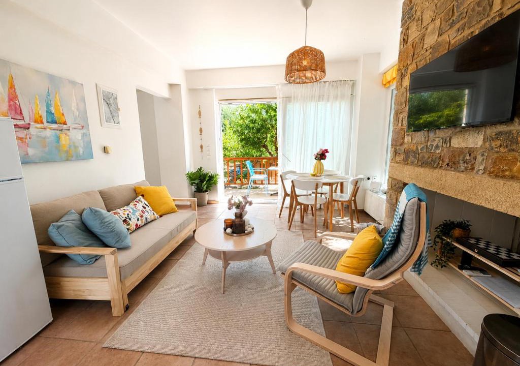 Mirtos Apartment | The Stone House Myrtos