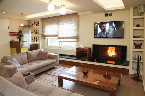 Nea Kios Villa | The Villa of the Winds