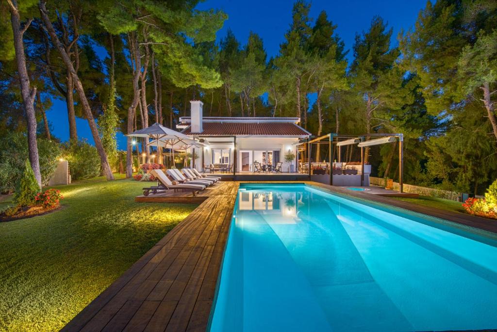 Sane Villa | The White Villa at Sani