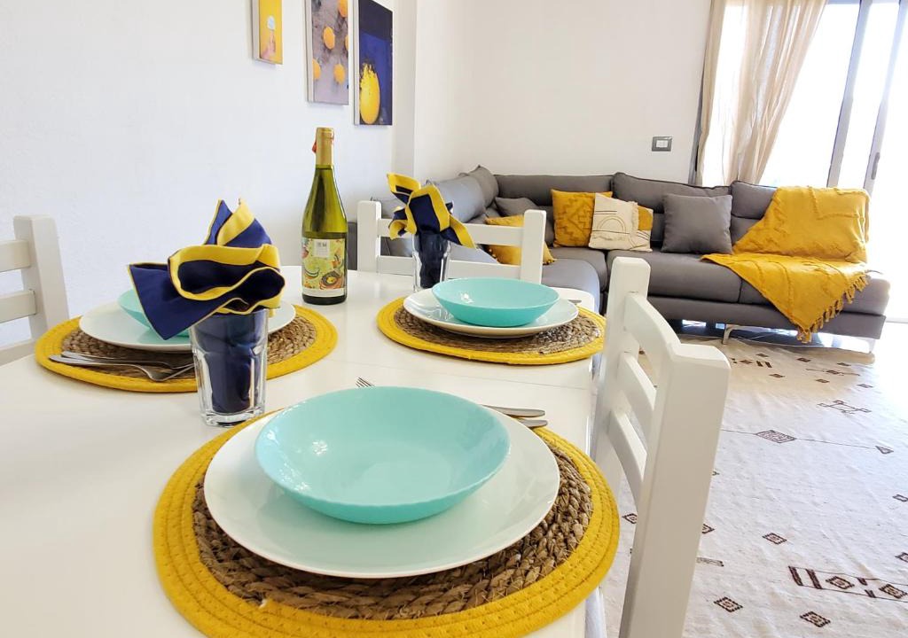 Shkembi i Kavajes Apartment | The Yellow Apartment in Durres