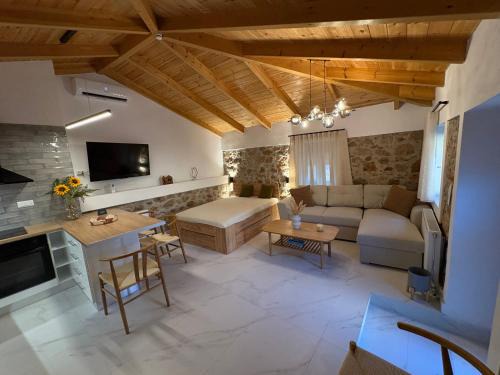 Ligourio House | Thymele Stone House
