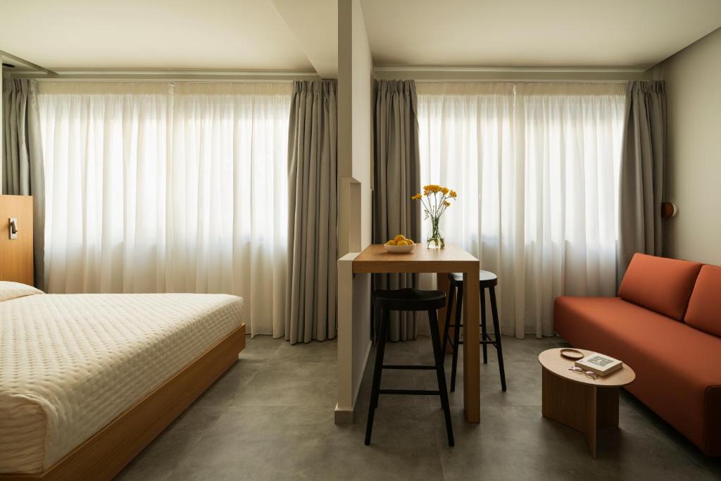 Omonia Apartment | Tipsy Apt 205