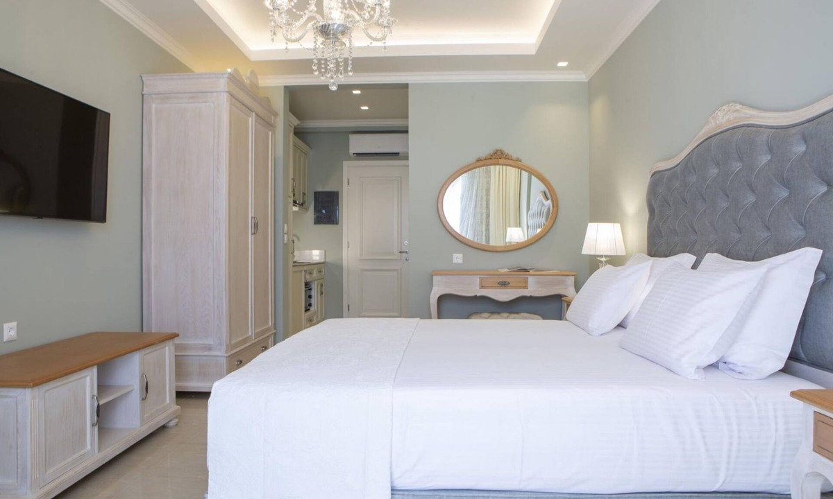 Nidri House | Tirkouaz Suite - VK Luxury Suites-Private Parking