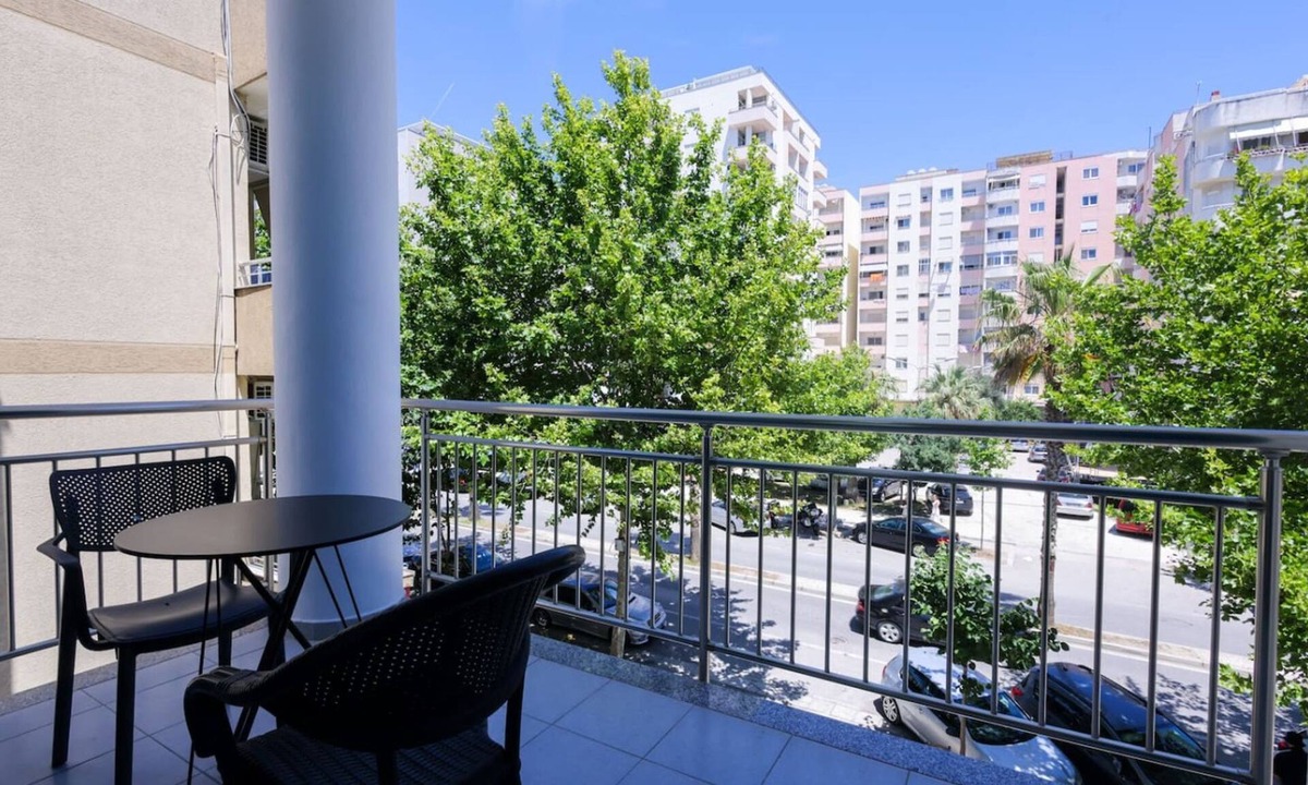 Durres Apartment | Toro Family Room with City view