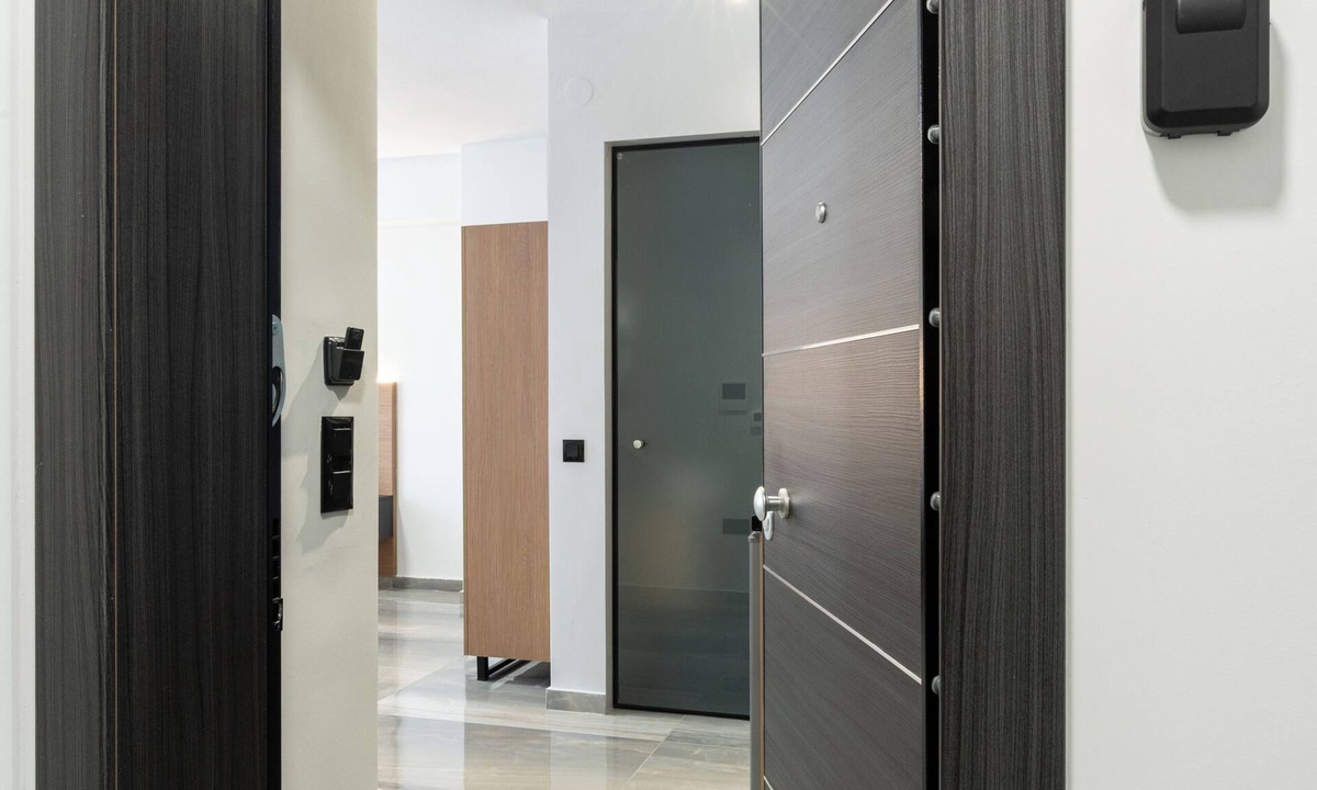 Vardaris Apartment | Tower 15 | Family Studio 302