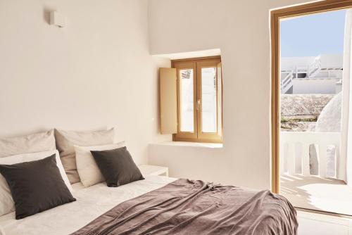 Little Venice Apartment | Town Box by Monocle