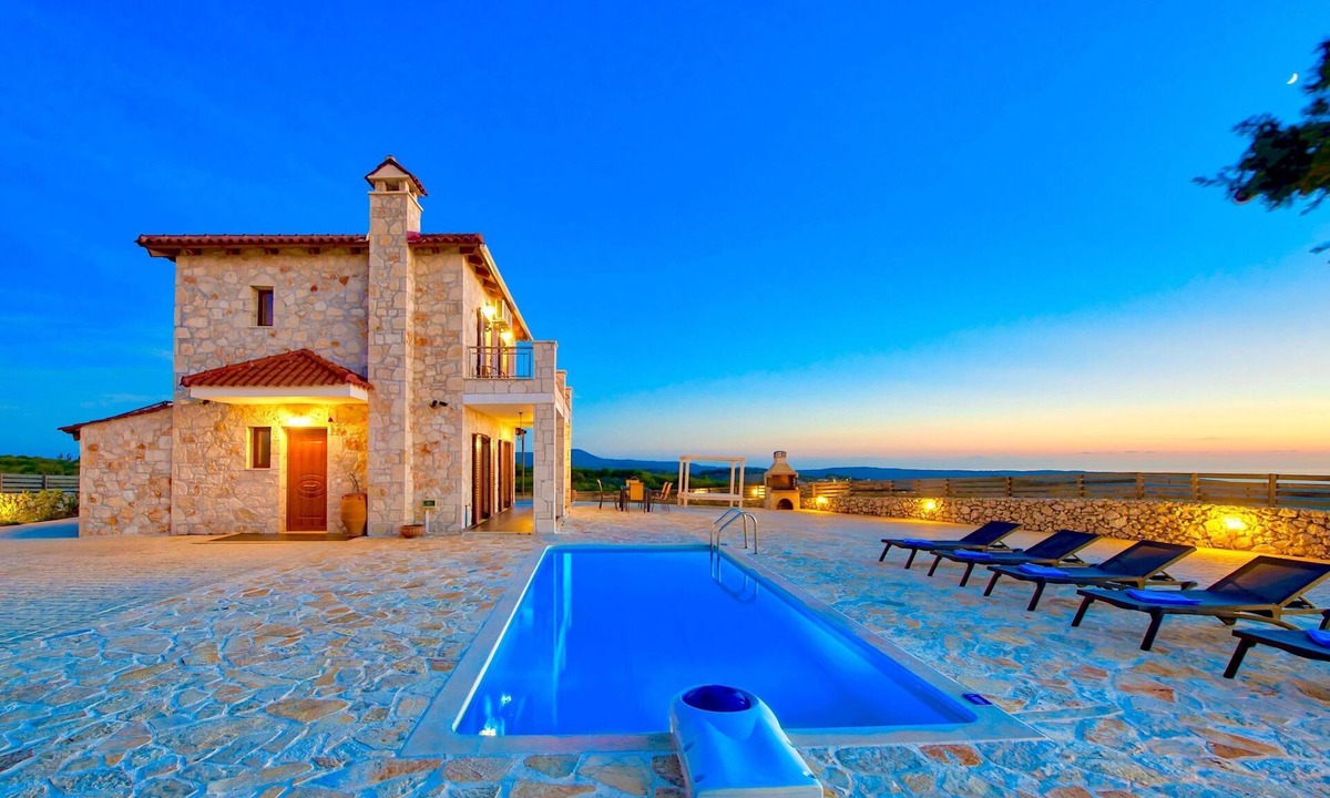Elation Villa | Traditional I Villa