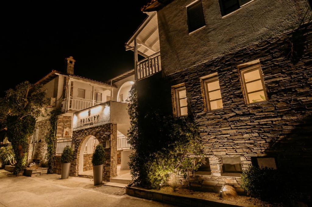 Aristotelis Hotel | TRINITY THE HOTEL