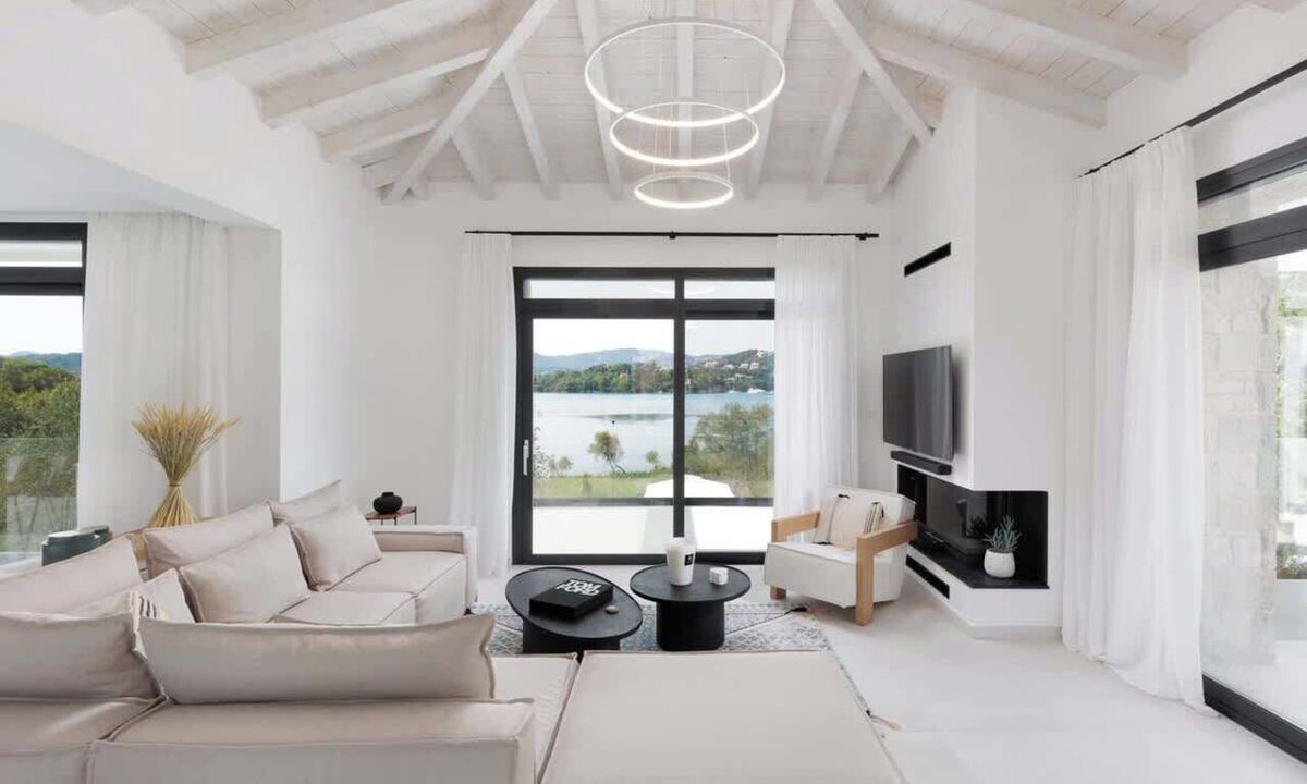 Kontokali Villa | Tritonis Villa | Exclusive Seaside Retreat