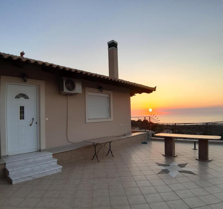 Kiparissia Apartment | -Tsiakos Apartment- in Vryses
