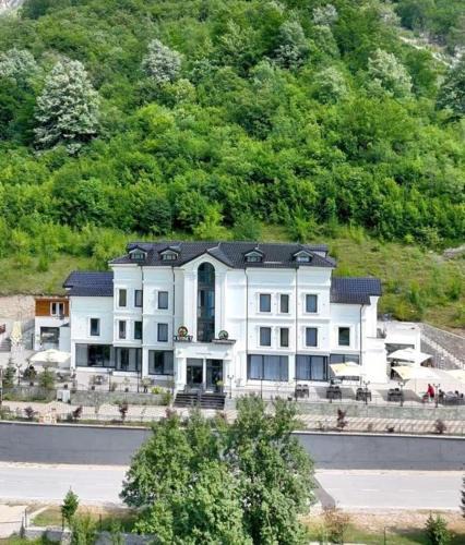 Kukes County Hotel | Two Brothers B A&S Hotel Bar & Restaurant
