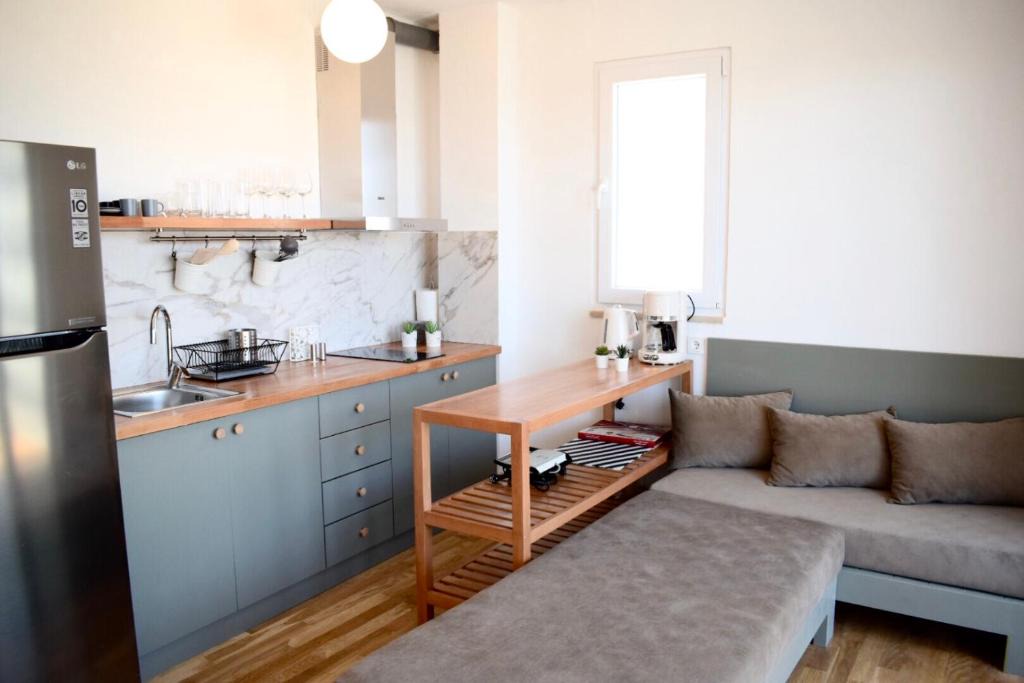 Himare House | Tzavelitiko Home