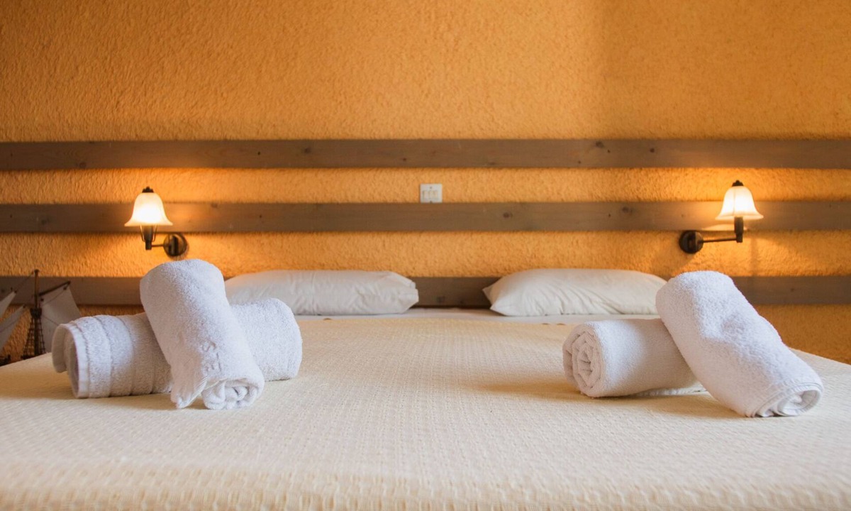 Aegina Town Hotel | Under the ancient temple of Aphaia!