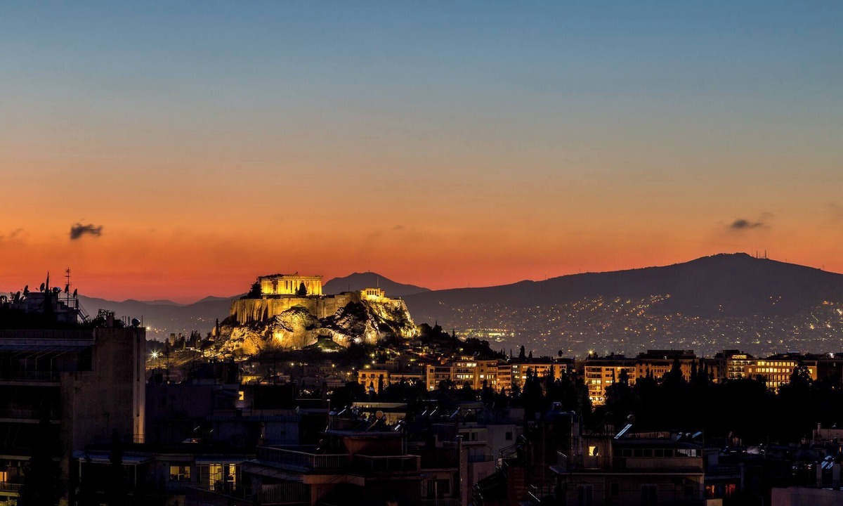 Pangrati Apartment | Urban Forty One | Acropolis-view penthouse