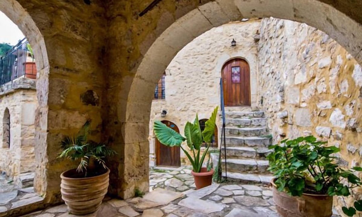 Apokoronas Hotel | Vafes Traditional Stone Houses