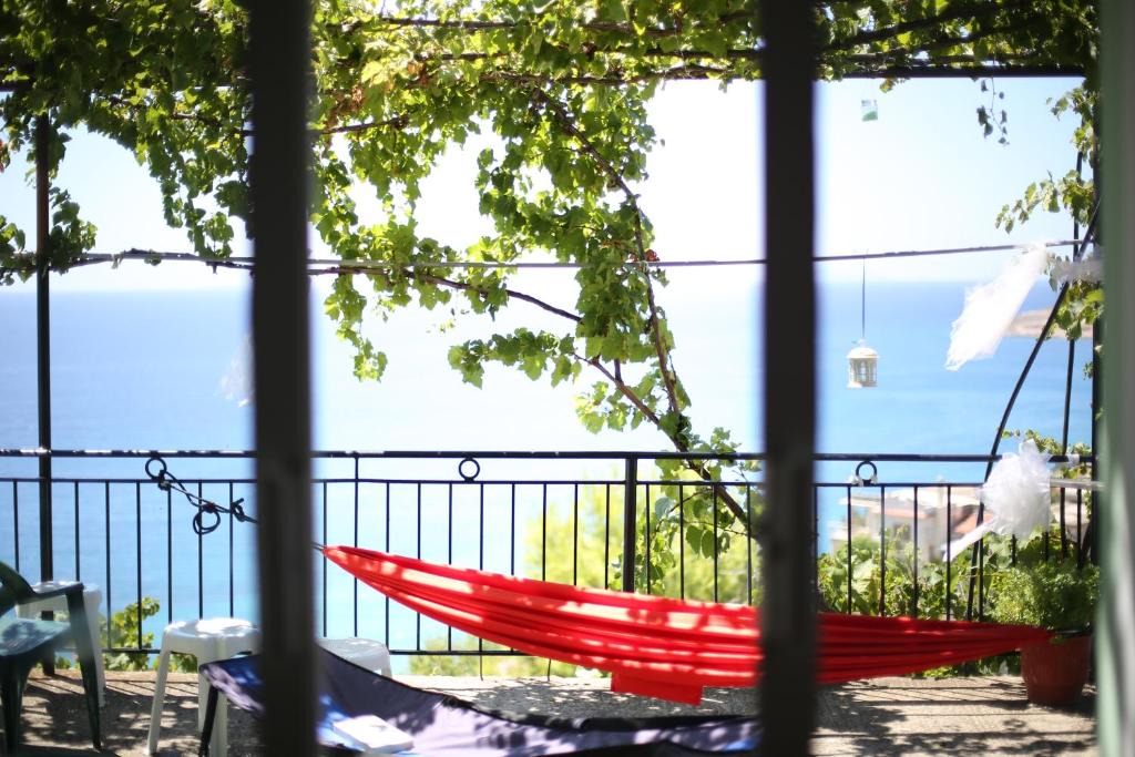 Qeparo Bed & Breakfast | Valentina Rooms