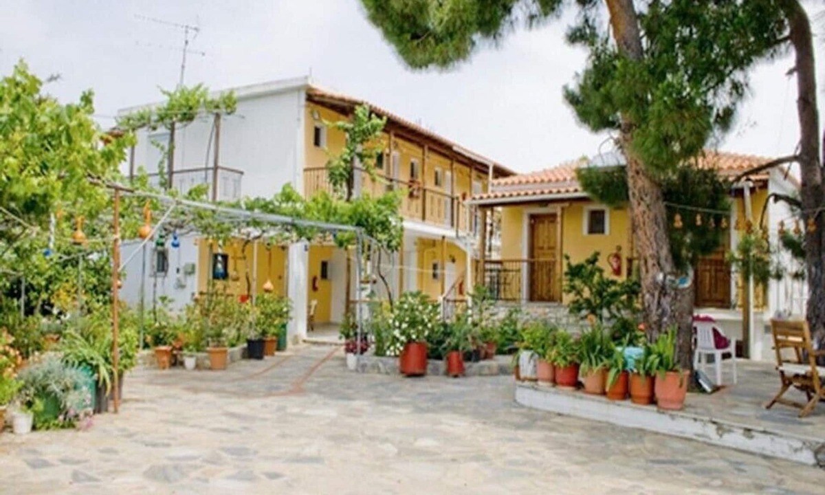 Skiathos Apartment | viila kavourakia Studio - Garden View