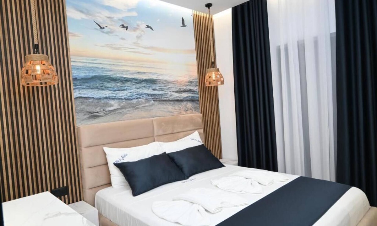 Ksamil Hotel | Vila La Familia