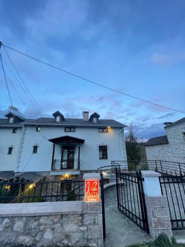 Moscopole House | Vila Mata