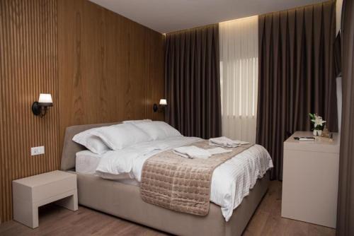 Korce Hotel | Vila Muslli