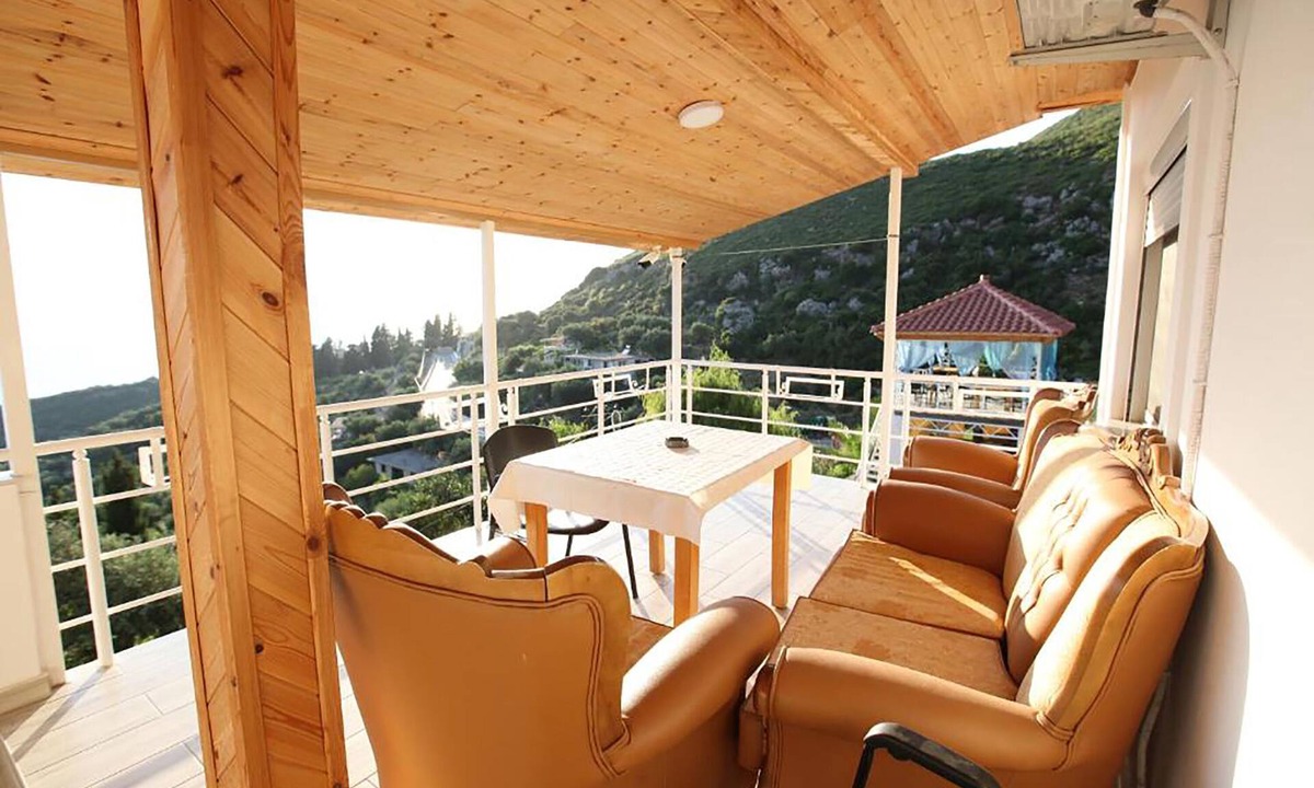 Piqeras House | Vila Riza Veliu