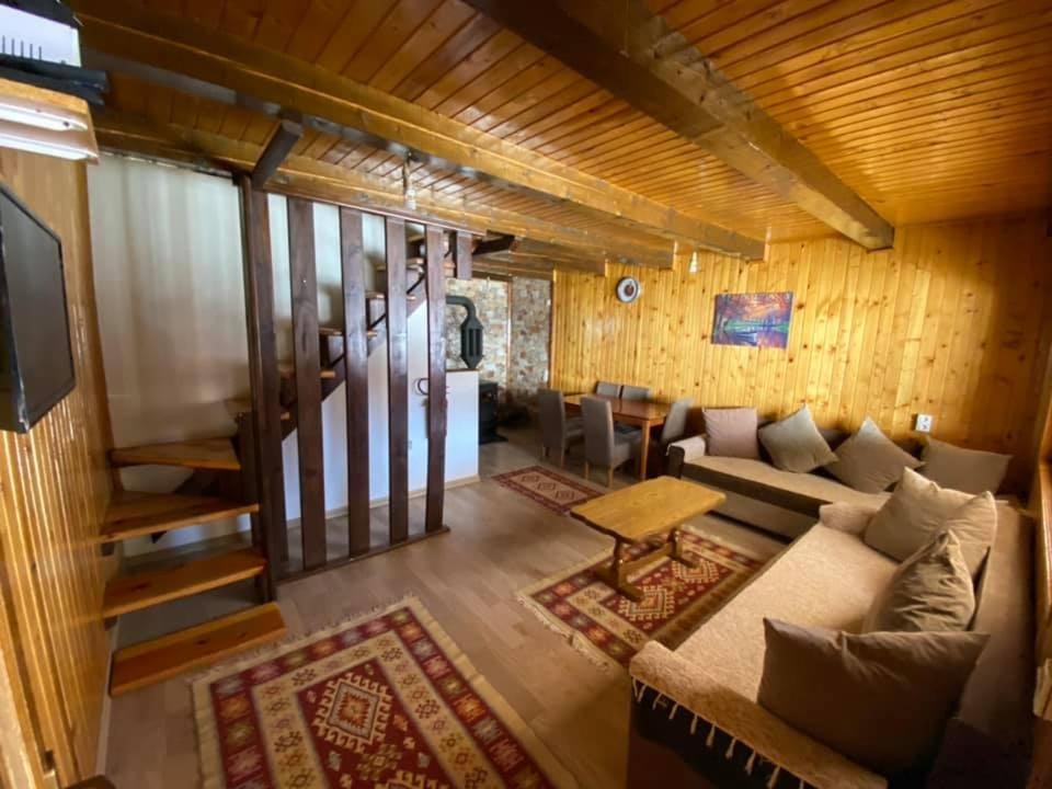 Pejë Villa | Vila Rudi Toni
