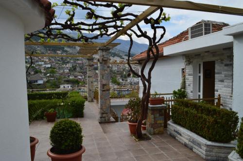 Gjirokaster Villa | VILA SS KEKEZI