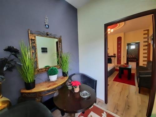 Tirana Bed & Breakfast | VILLA 53