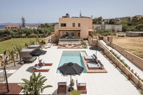 Agia Villa | Villa Agali - "Free" heated pool & 70m to Sea!