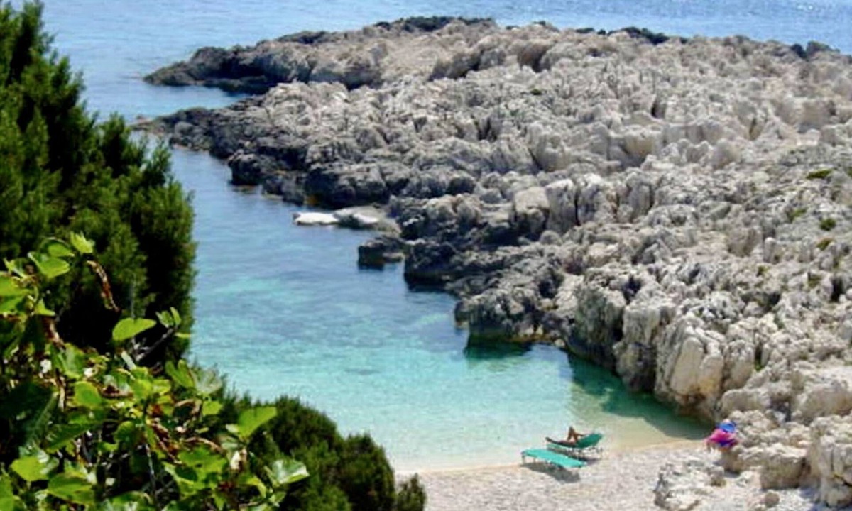 Fiskardo Villa | Villa Altomare Breathtaking front sea property, beach at 400 m, near Fiscardo