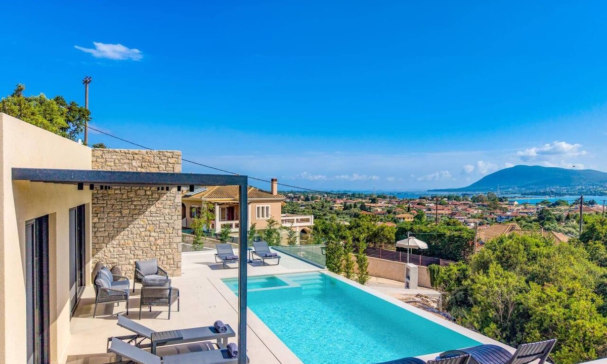 Lygia Villa | Villa Amoena by Villa Plus