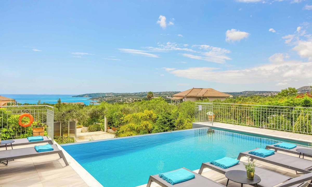 Mousata Villa | Villa Angela Lourdas