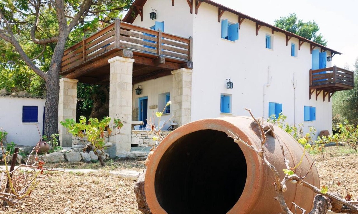 Almyrida Villa | Villa 'Antonia' with Sea View, Wi-Fi and Air Conditioning