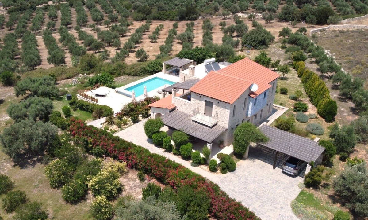 Asteri Villa | Villa Athene-modern stone villa with sea views, close to the beach, heated pool